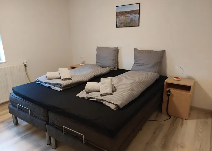 Semesterbostad Venos *